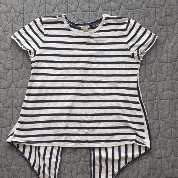 Open back tee - Picture 2 of 3